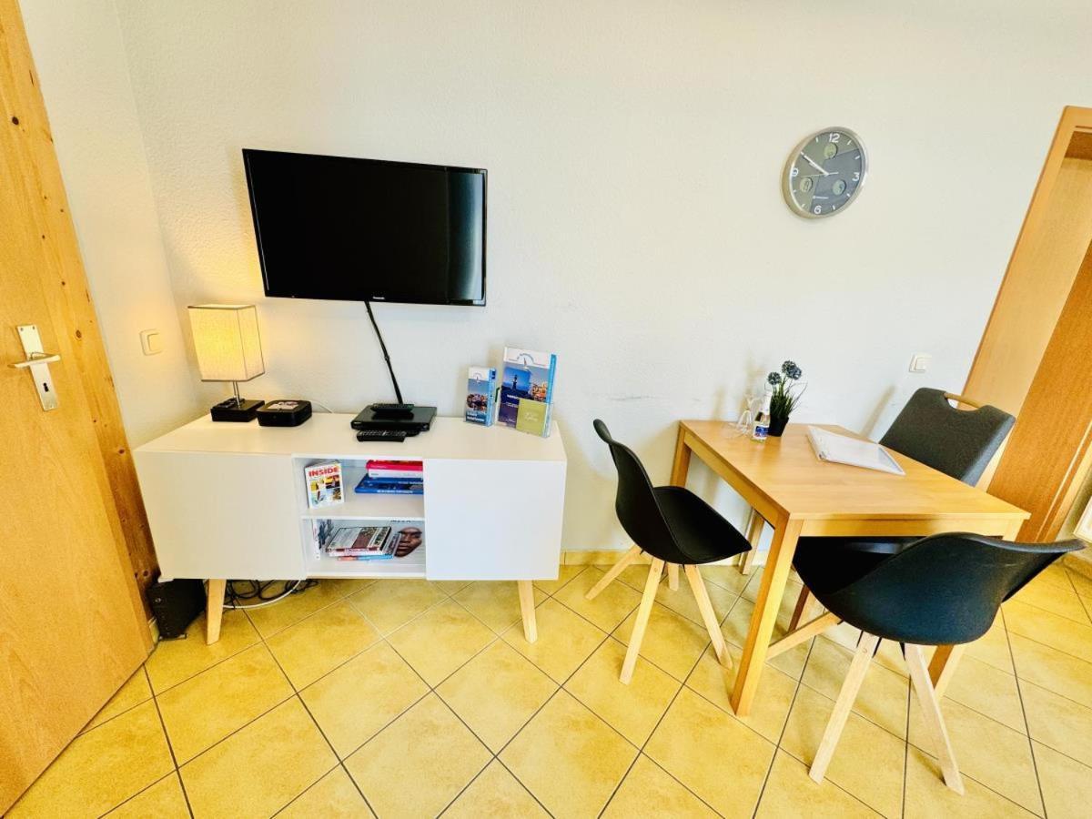 Heimathafen Apartment รอสต็อค ภายนอก รูปภาพ